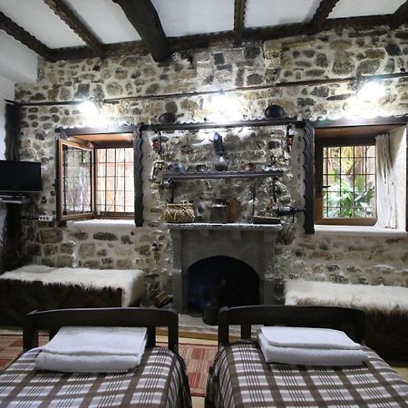 Hotel Nasho Vruho Берат Екстер'єр фото