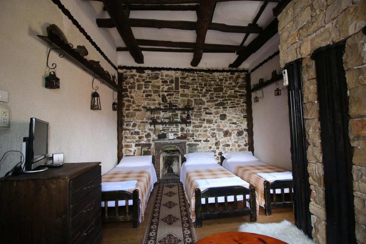 Hotel Nasho Vruho Берат Екстер'єр фото