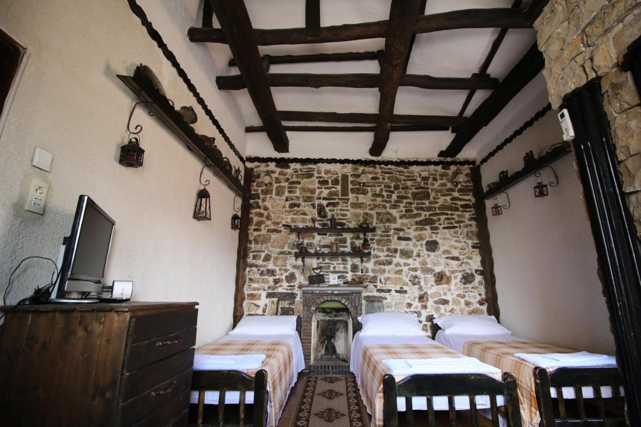 Hotel Nasho Vruho Берат Екстер'єр фото